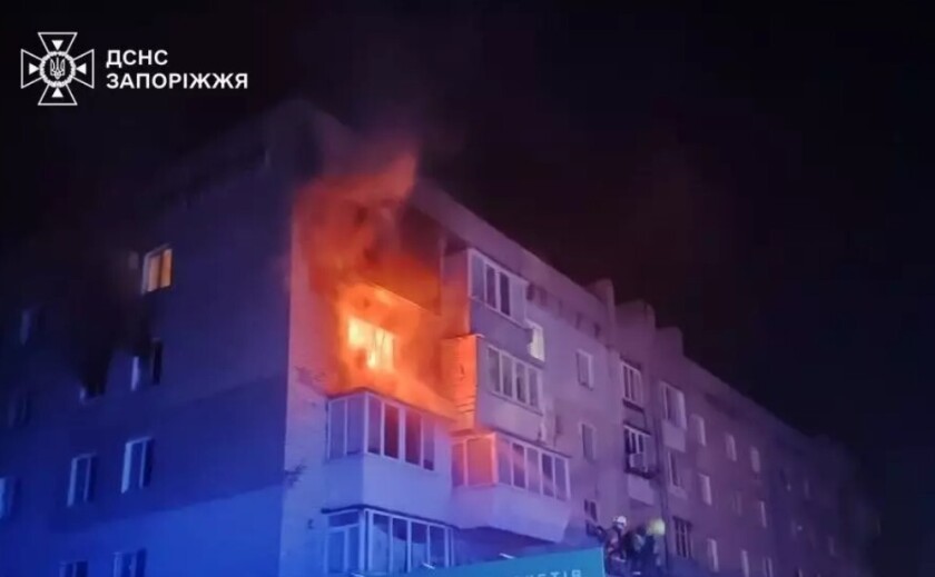 У Запоріжжі під час пожежі надзвичайники врятували трьох людей, з них одна дитина
