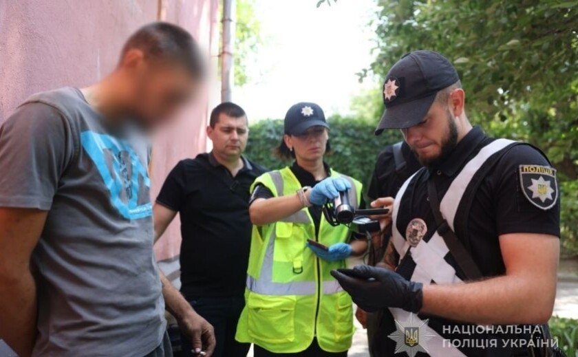У Запоріжжі затримали двох молодиків, які підпалювали адмінбудівлі на замовлення рф