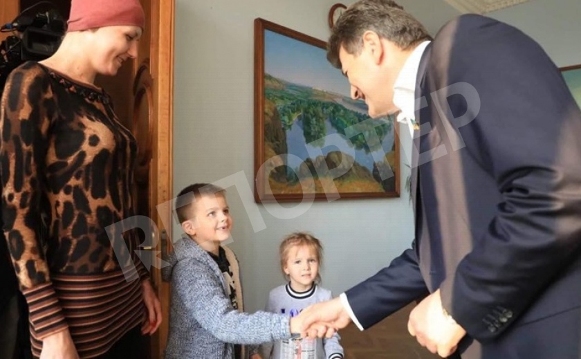 Пусть завидуют! Запорожская власть выделила первоклашкам по 2,70 грн в день